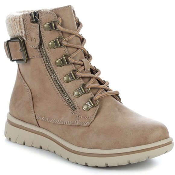 Cliffs By White Mountain Women's Cliffs Hearty Bootie - Picture 1 of 4